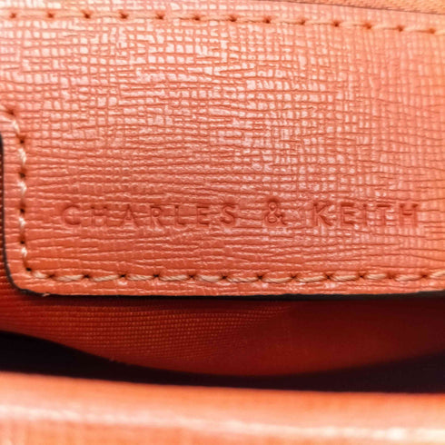 チャールズアンドキース CHARLES&KEITH チャーム付き2WAYショルダーバッグ レディース
