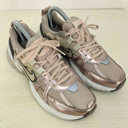 ナイキ NIKE V2K Run Metallic Silver Gym Red University Blue レディース 25cm