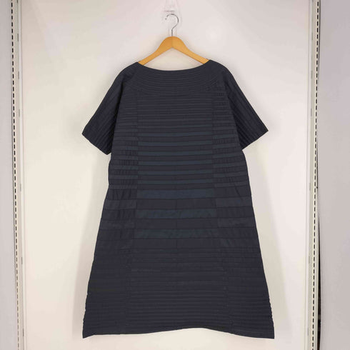 イッセイミヤケ ISSEY MIYAKE マルチプリーツ ボーダー ボートネック ワンピース レディース JPN:2