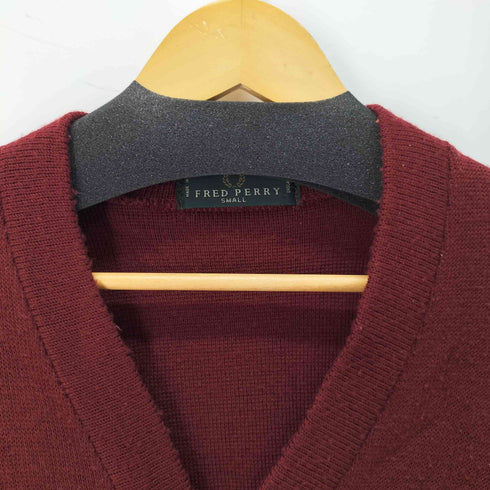 フレッドペリー FRED PERRY MADE IN ENGLAND 月桂樹ロゴ刺繍 アクリルカーディガン メンズ JPN:S