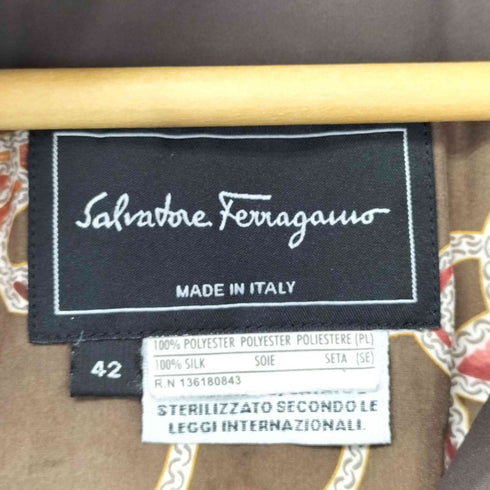サルヴァトーレフェラガモ Salvatore Ferragamo グースダウンジャケット レディース EUR:42