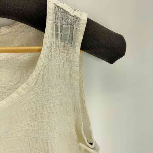ミー イッセイミヤケ me ISSEY MIYAKE シワ加工 ノースリーブブラウス レディース