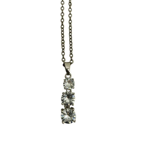 スワロフスキー SWAROVSKI 3連 クリスタル ネックレス レディース
