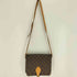 ルイヴィトン LOUIS VUITTON カルトシエール 22 MM モノグラム ショルダーバッグ レディース