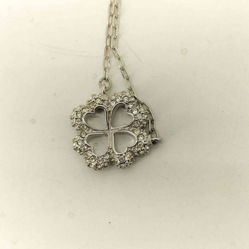スワロフスキー SWAROVSKI 四つ葉 ペンダント レディース