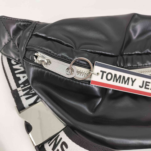 トミージーンズ tommy jeans レザー ボディバッグ メンズ