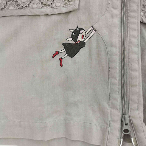 アルベロベロ OLLEBOREBLA オレボレブラ ブタさん コットンリネン レース刺繍 切替 ダブルジップ フード付 ハーフコート レディース