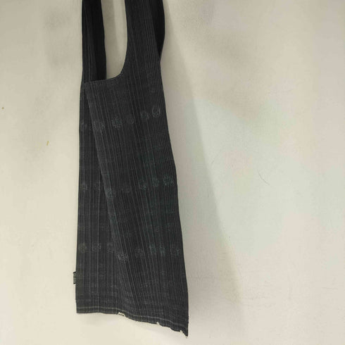 プリーツプリーズイッセイミヤケ PLEATS PLEASE ISSEY MIYAKE 総柄 プリーツハンドバッグ メンズ