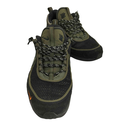 アンディフィーテッド UNDEFEATED Air Zoom Spiridon Cargo Khaki メンズ JPN:28