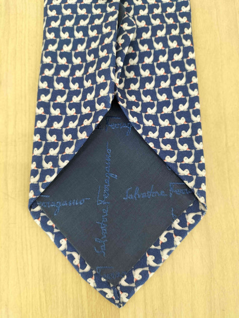 サルヴァトーレフェラガモ Salvatore Ferragamo 総柄シルクネクタイ メンズ