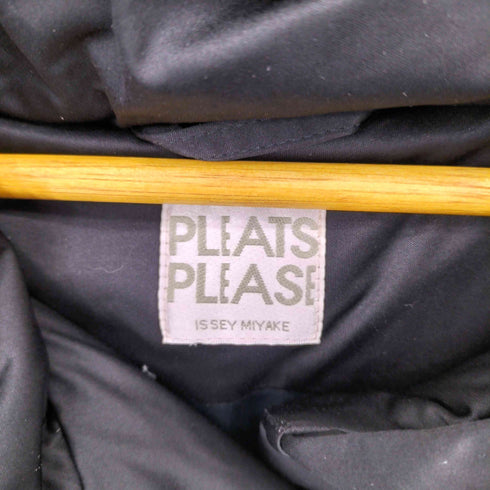 プリーツプリーズイッセイミヤケ PLEATS PLEASE ISSEY MIYAKE 11AW ネックデザイン Aライン フーデッド ダウンコート レディース JPN:3