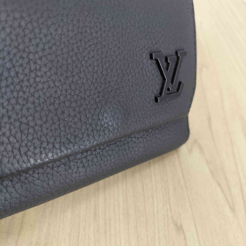 ルイヴィトン LOUIS VUITTON ポルトフォイユ・パイロット メンズ