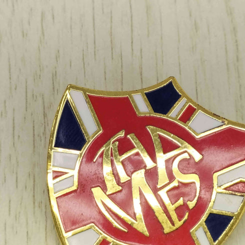 THAMES MMXX. Shield バッチ メンズ