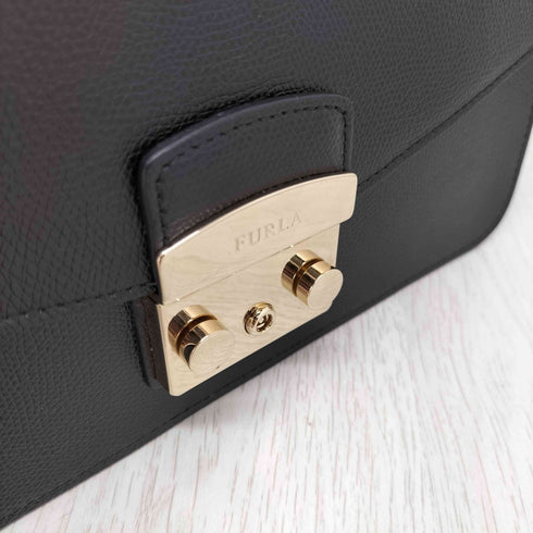 フルラ FURLA METROPOLIS メトロポリス チェーンショルダーバッグ レディース