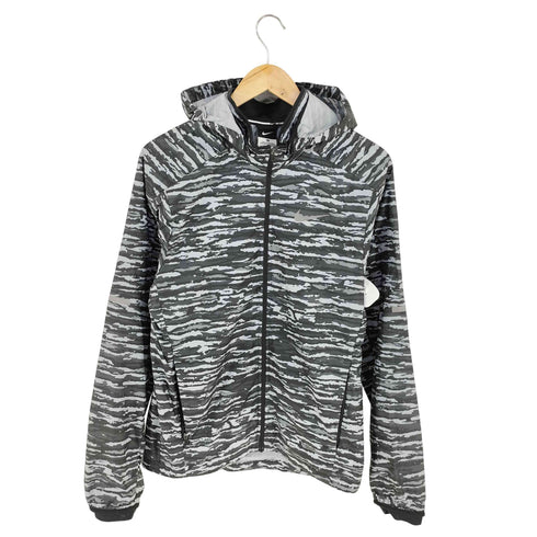 ナイキ NIKE 迷彩ナイロンジップアップジャケット メンズ import:S