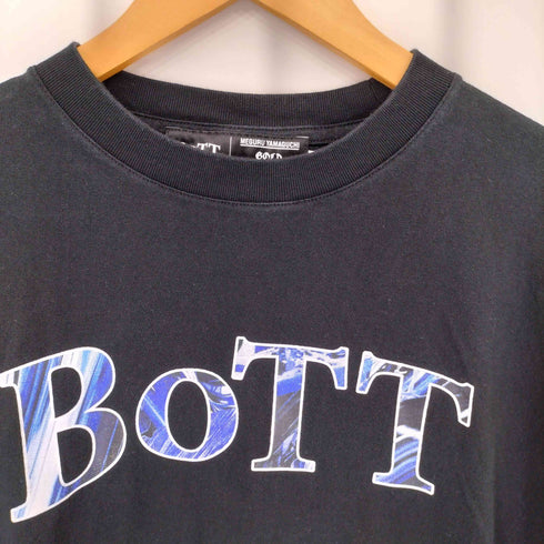 ボット BOTT × MEGURU YAMAGUCHI OG Logo S/S Tee オリジナルロゴ グラフィックプリント クルーネック半袖Tシャツ カットソー メンズ M