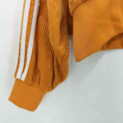 アディダス adidas ADICOLOR CLASSIC SCORED VELOR OVERSIZED SWEATSHIRT FOCUS ORANGE レディース import:S