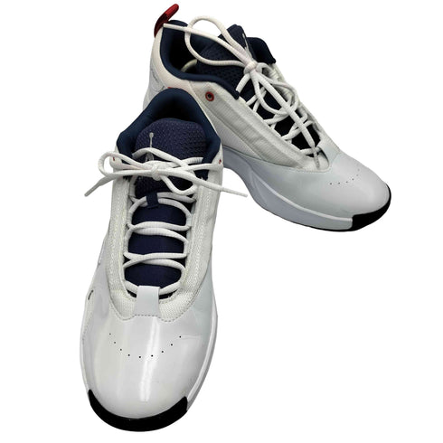 ジョーダンブランド JORDAN BRAND Max Aura 6 White Varsity Red Midnight Navy マックスオーラ6 ホワイト バーシティレッド ミッドナイトネイビー ハイカット スニーカー メンズ US:10