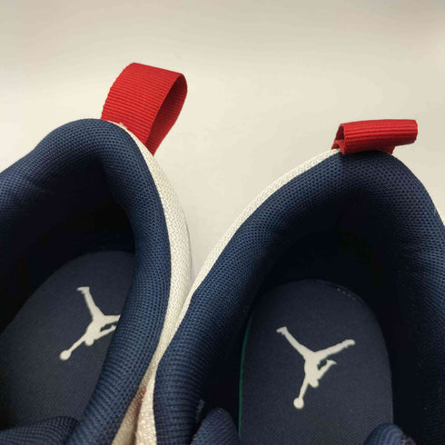 ジョーダンブランド JORDAN BRAND Max Aura 6 White Varsity Red Midnight Navy マックスオーラ6 ホワイト バーシティレッド ミッドナイトネイビー ハイカット スニーカー メンズ US:10