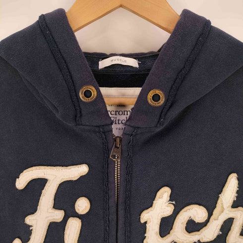 アバクロンビーアンドフィッチ Abercrombie & Fitch MUSCLE ロゴワッペン フリンジ ジップアップパーカー メンズ import:XL