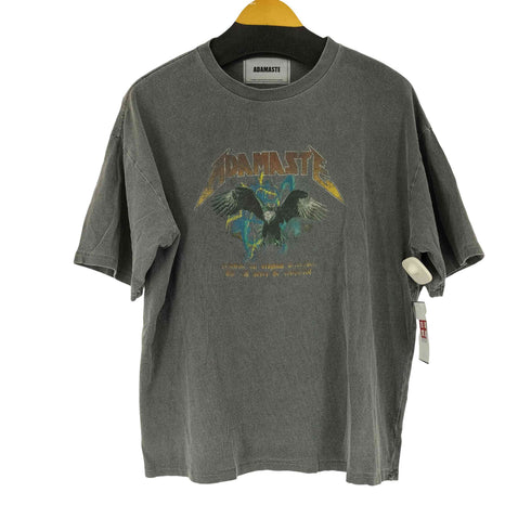 ADAMASTE フロントプリント S/S Tシャツ メンズ