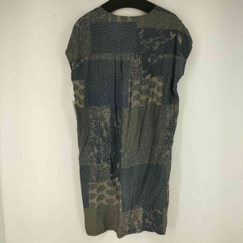 パドカレ pas de calais 総柄ノースリーブワンピース レディース