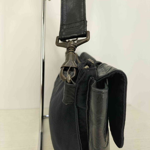 B.stuff レザー ショルダーバッグ レディース