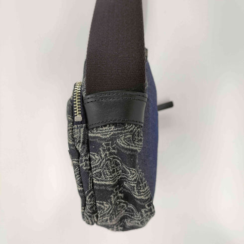 ヴィヴィアンウエストウッド Vivienne Westwood ORBリピート ショルダーバッグ メンズ