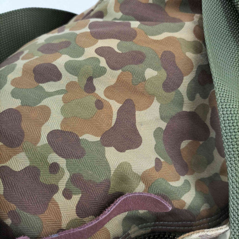 コムデギャルソン COMME des GARCONS カモ柄 変形デザイン ショルダーバッグ メンズ