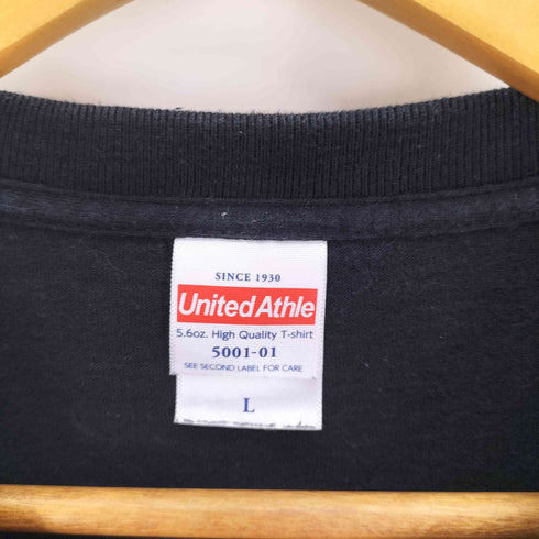 United Athele ボディ メタルポーズ ロックバンド グラフィック プリント S/S Tシャツ バンT バンドTシャツ メンズ L