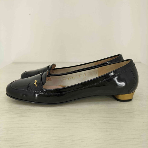 マイフェラガモ My Ferragamo パテントレザー ローファー レディース 10
