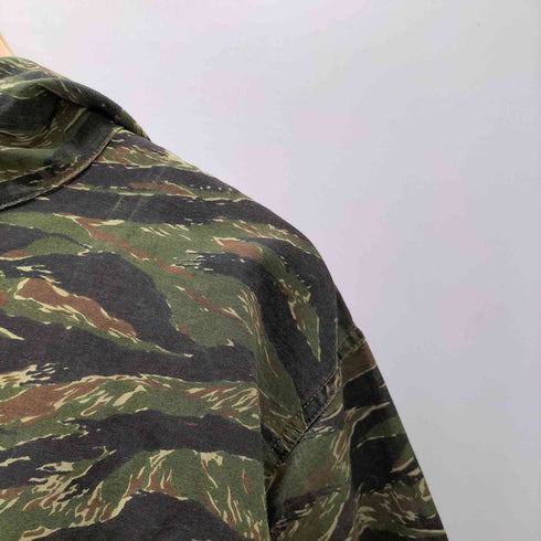 インターブリード INTERBREED タイガーストライプ カモ 迷彩柄 ジップアップ ミリタリー パーカー ジャケット メンズ import:XL