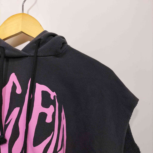 エムエムシックスメゾンマルジェラ MM6 Maison Margiela Circle Sleeveless Hoodie メンズ