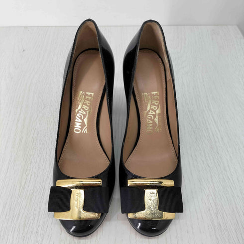 サルヴァトーレフェラガモ Salvatore Ferragamo イタリア製 ヴァラリボン エナメルパンプス レディース 5 1/2