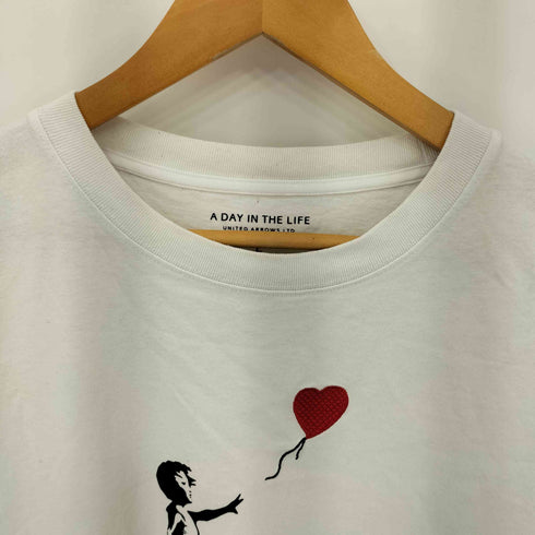 アデイインザライフユナイテッドアローズ A day in the life UNITED ARROWS バンクシー プリント クルーネックTシャツ メンズ JPN:L