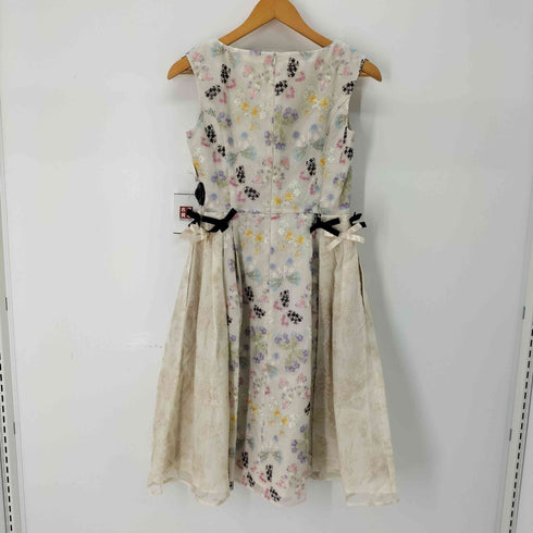 トッカ TOCCA 表参道店 ゴールドレーベル BUTTERFLY MEADOW バタフライ レディース JPN:0