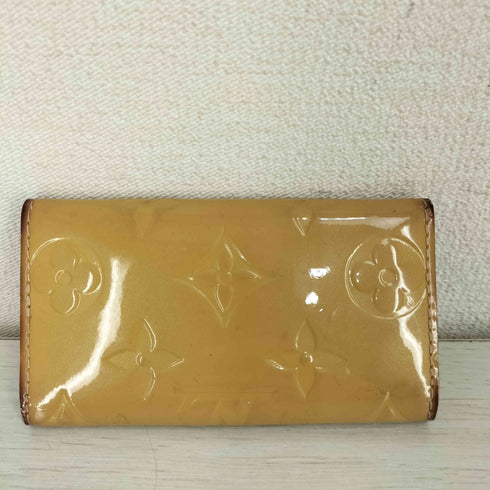 ルイヴィトン LOUIS VUITTON モノグラム・ヴェルニ ミュルティクレ4 キーケース レディース