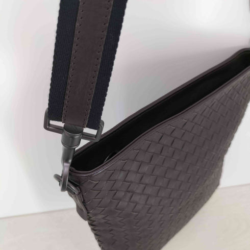 ボッテガヴェネタ BOTTEGA VENETA イントレチャートショルダーバッグ メンズ