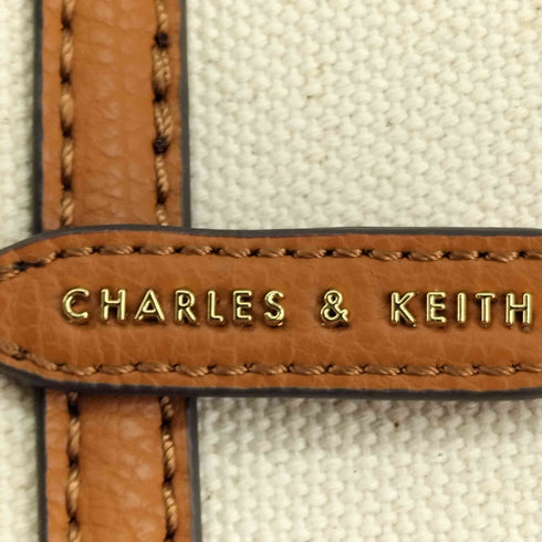 チャールズアンドキース CHARLES&KEITH キャンバス ショルダーバッグ レディース