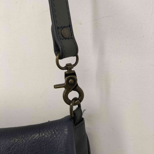 エルエルビーンシグネチャー L.L.Bean SIGNATURE レザーショルダーバッグ レディース