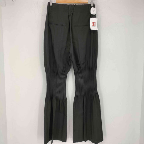 イッセイミヤケ ISSEY MIYAKE プリーツフレアパンツ レディース JPN:2