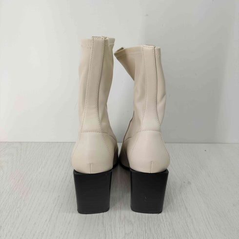 チャールズアンドキース CHARLES&KEITH スランテッドブロックヒール アンクルブール レディース 37