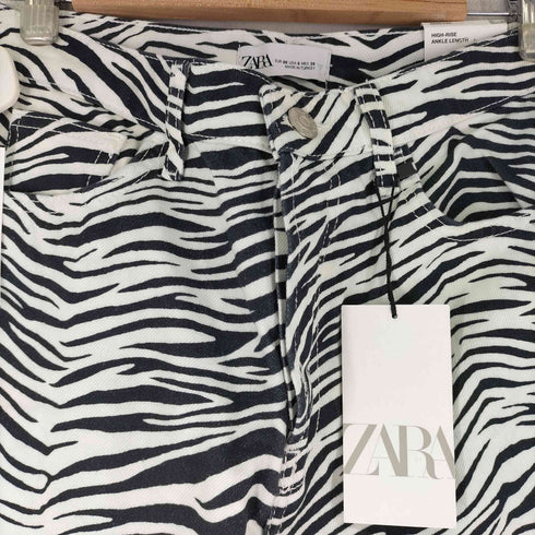 ザラ ZARA ゼブラ柄ボタンフライデニムパンツ レディース 38