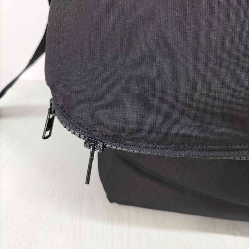 ヨウジヤマモト Yohji Yamamoto シグネチャーロゴキャンバスメッセンジャーバッグ メンズ ONE SIZE