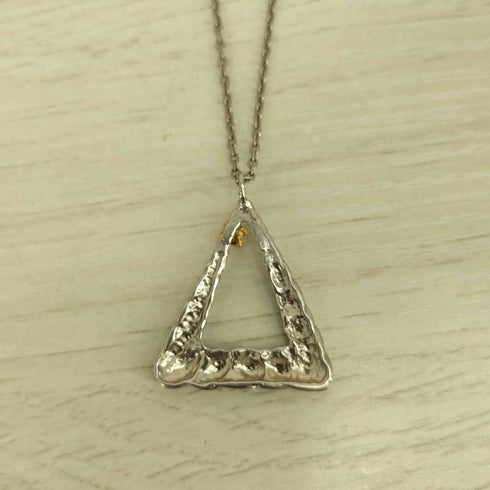 イアパピヨネ ear PAPILLONNER ねじれデザイン シルバーネックレス レディース