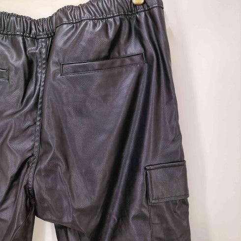 エイチアンドエム H&M フェイクレザー カーゴパンツ メンズ JPN:M