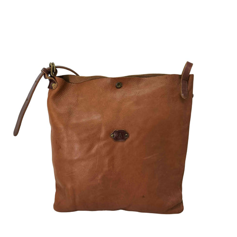 ロゴプレート リアルレザーショルダーバッグ メンズ