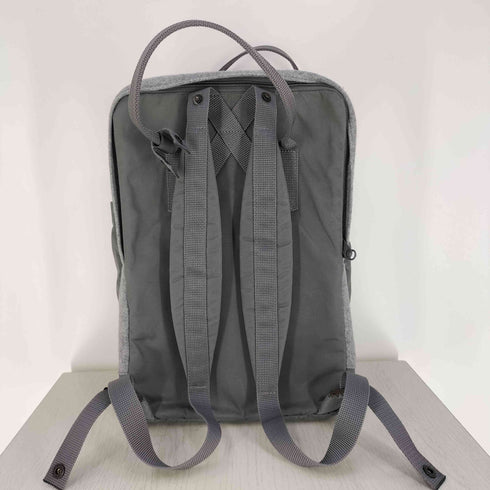 フェールラーベンカンケン FJALLRAVEN KANKEN Re-Wool Laptop レディース 18L