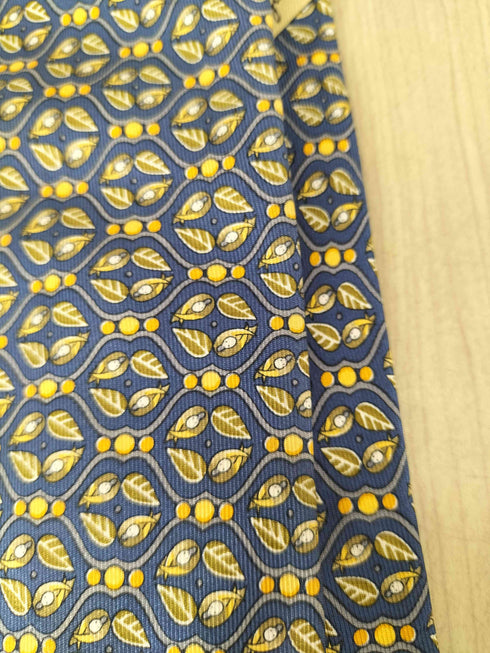 サルヴァトーレフェラガモ Salvatore Ferragamo リーフデザインシルクネクタイ メンズ