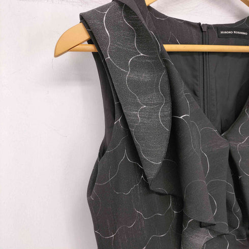 ヒロココシノ HIROKO KOSHINO フリルカラー ノースリーブVワンピース レディース JPN:38